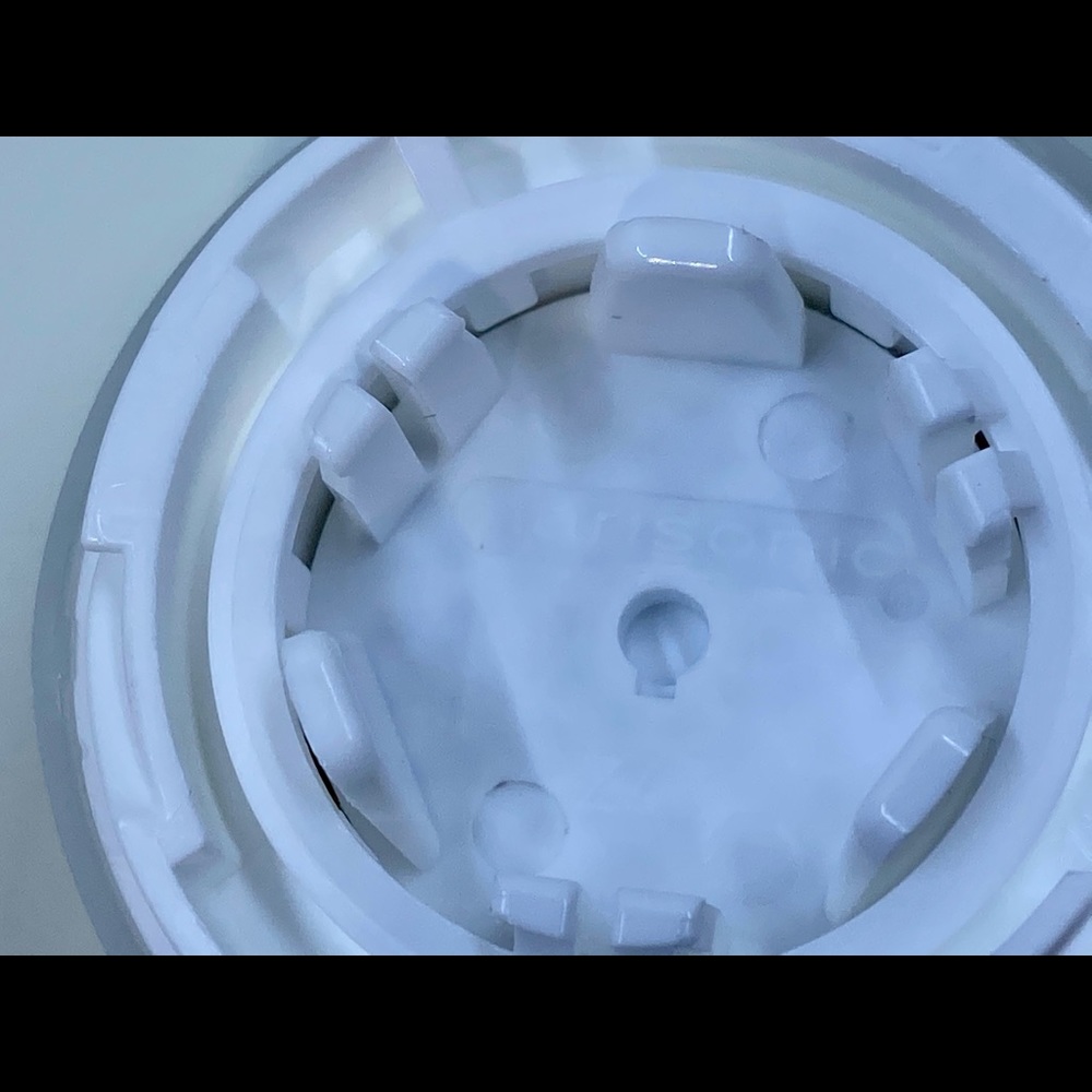🌟 Radiance Clarisonic Brush Head - Picture 6 of 12